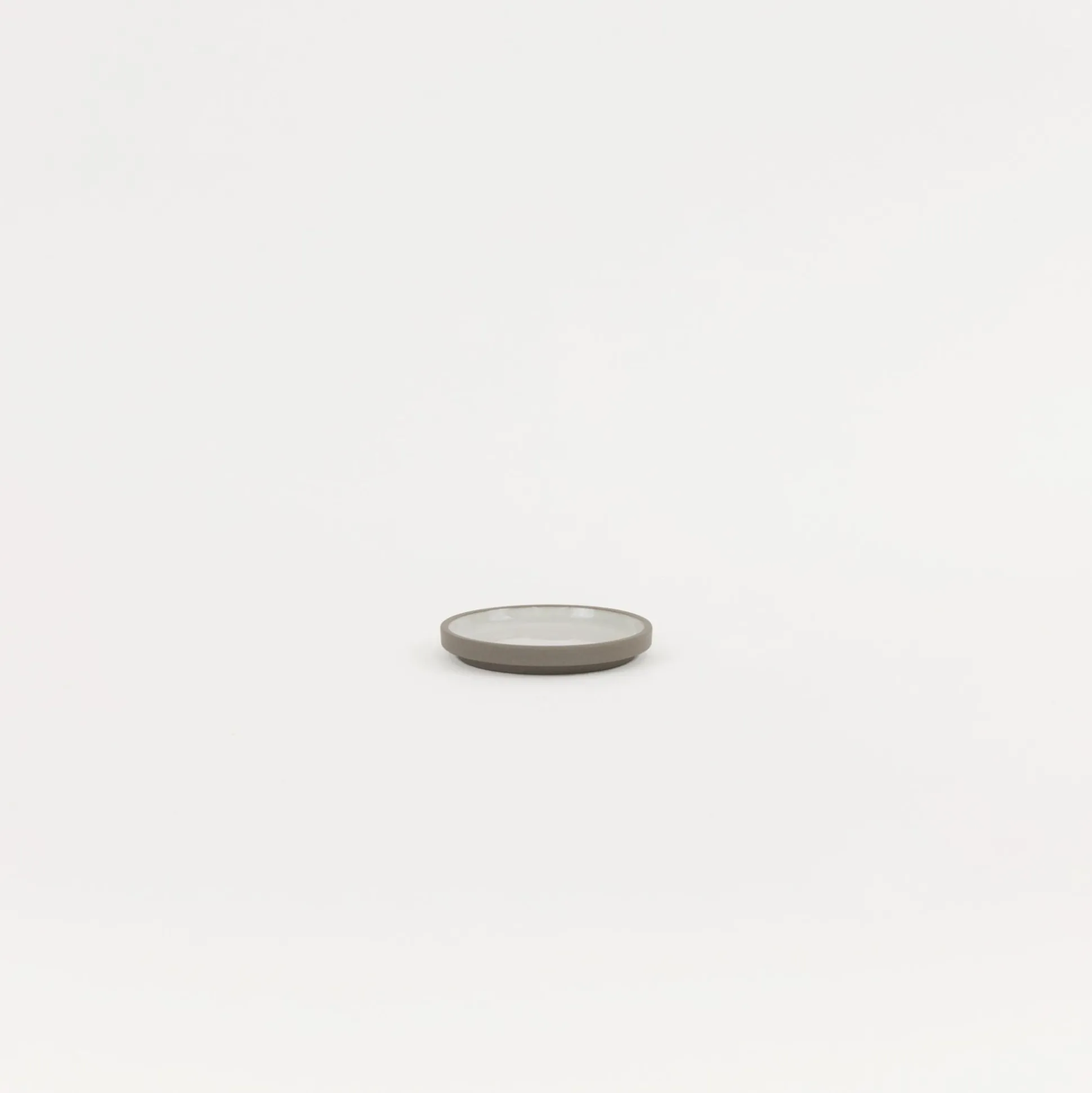 Haw101 - Plate / Lid Ash White O 3.3/8"