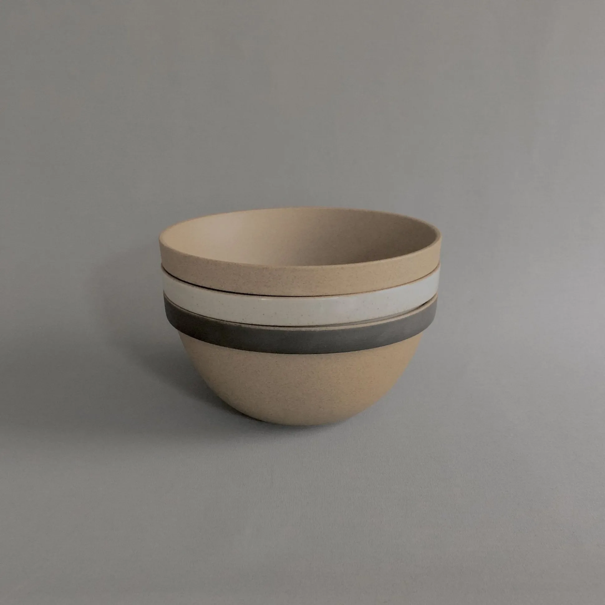 Hpb047 - Deep Round Bowl Black O 7.3/8"