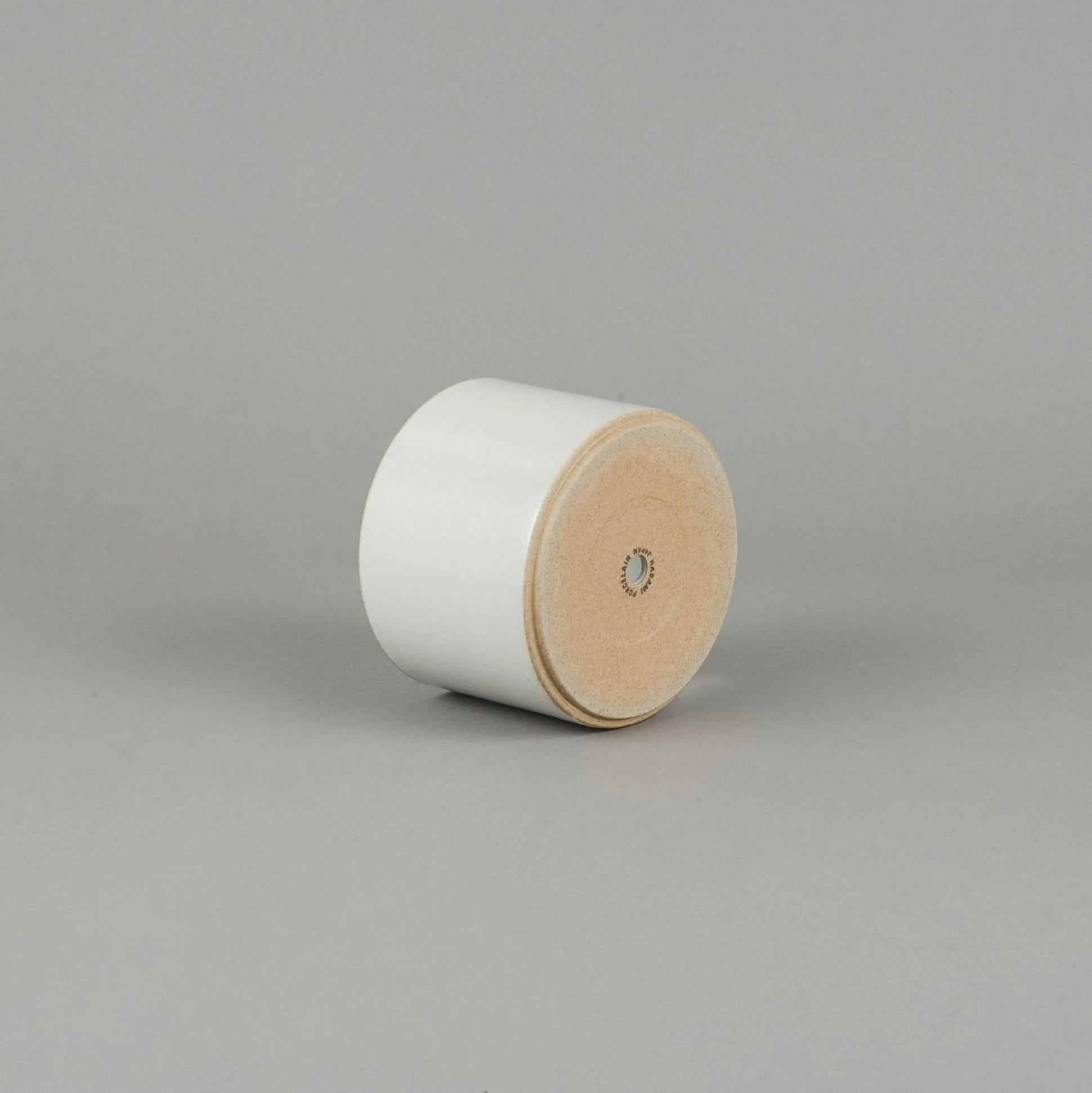 Hpm045 - Planter Gloss Gray O 5.5/8"