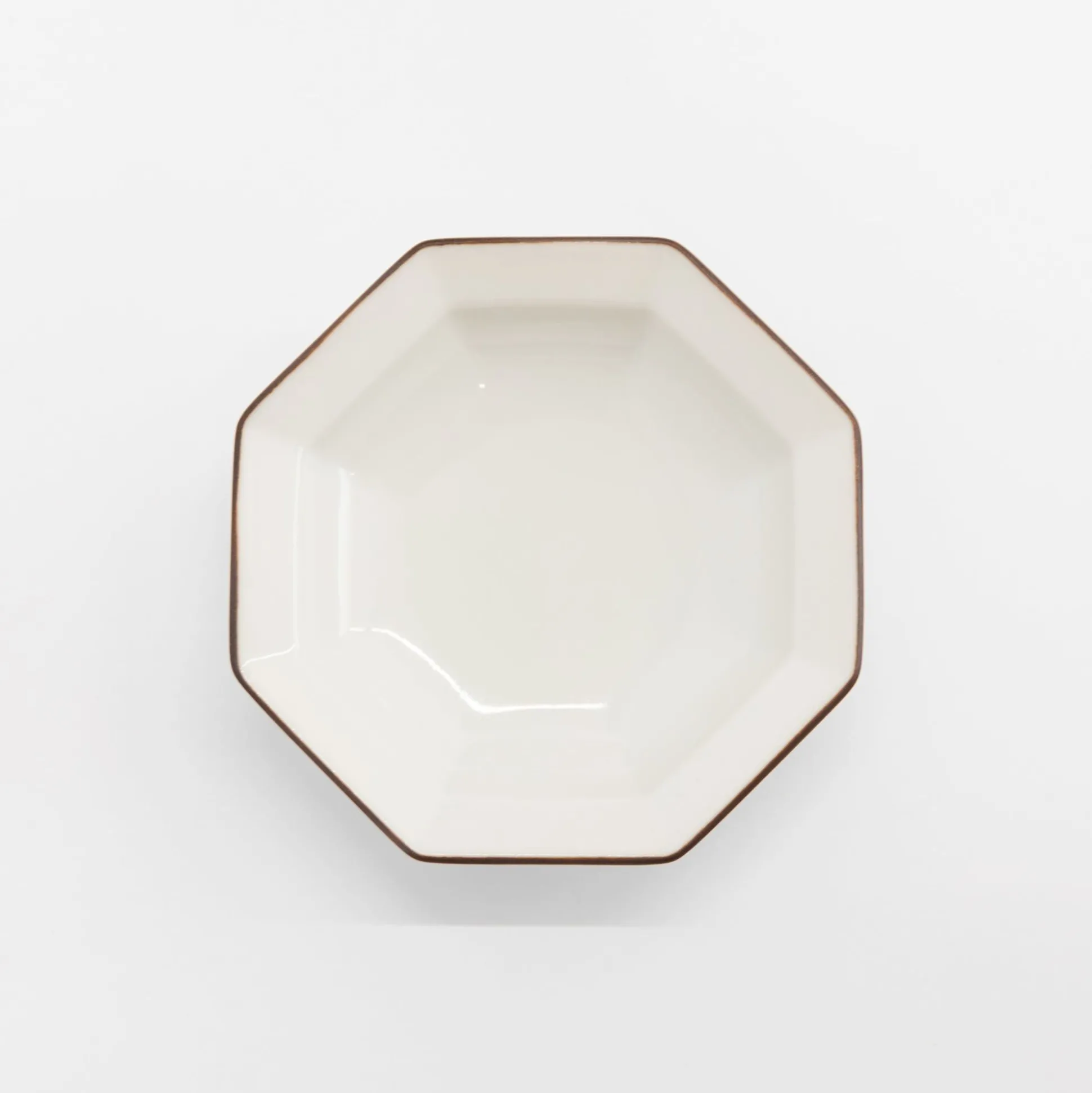 Novem Hakkaku Plate