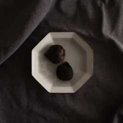 Novem Hakkaku Plate