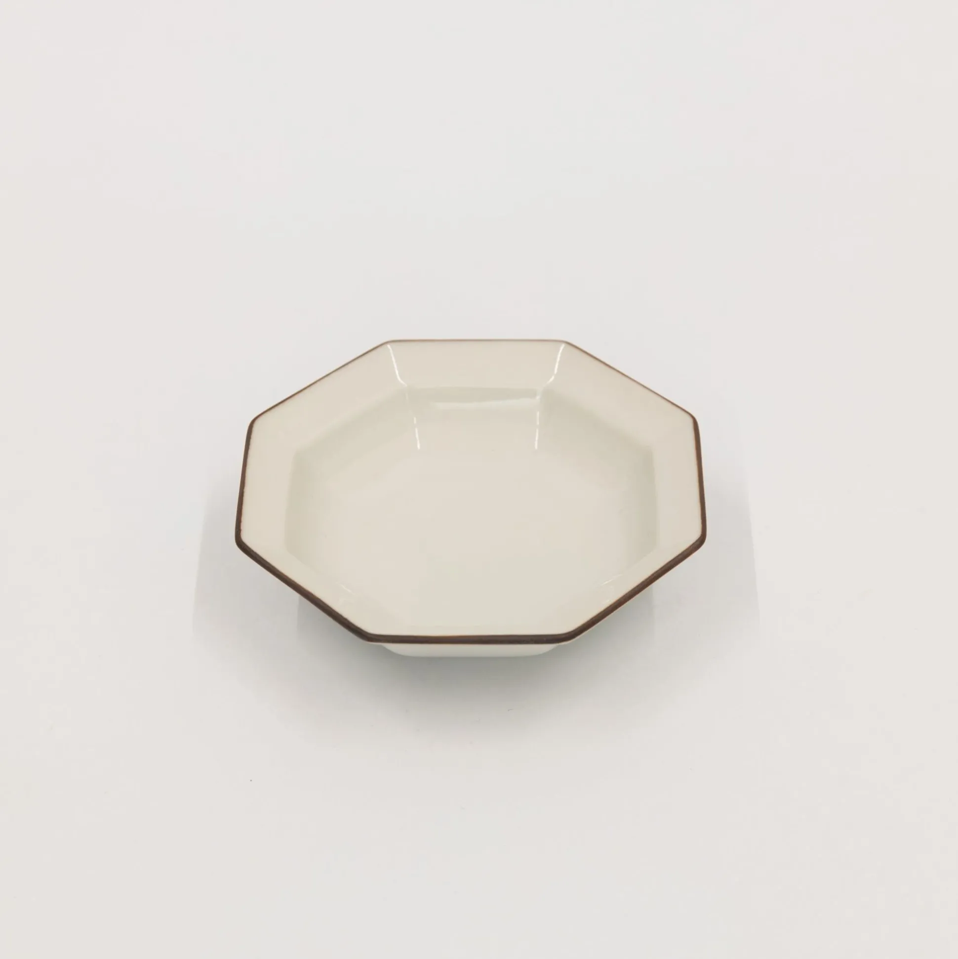 Novem Hakkaku Plate