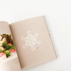 Paper Snow Art' By Yoshiura Ryoko