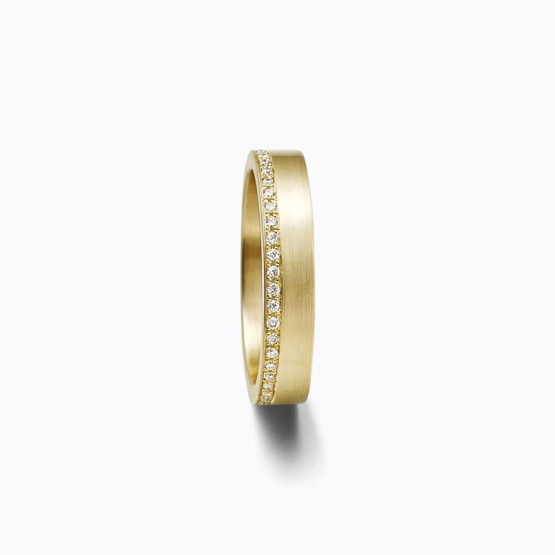 Shihara Trine Ring 01