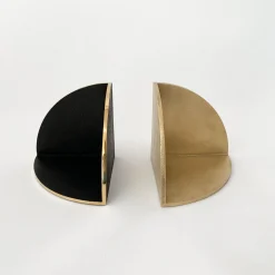 S/N Bookend