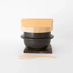 Suzuki Co. Traditional Rice Cooker [Ts865]