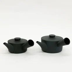 Tea Pot/Kyu-Su By Yumiko Iihoshi