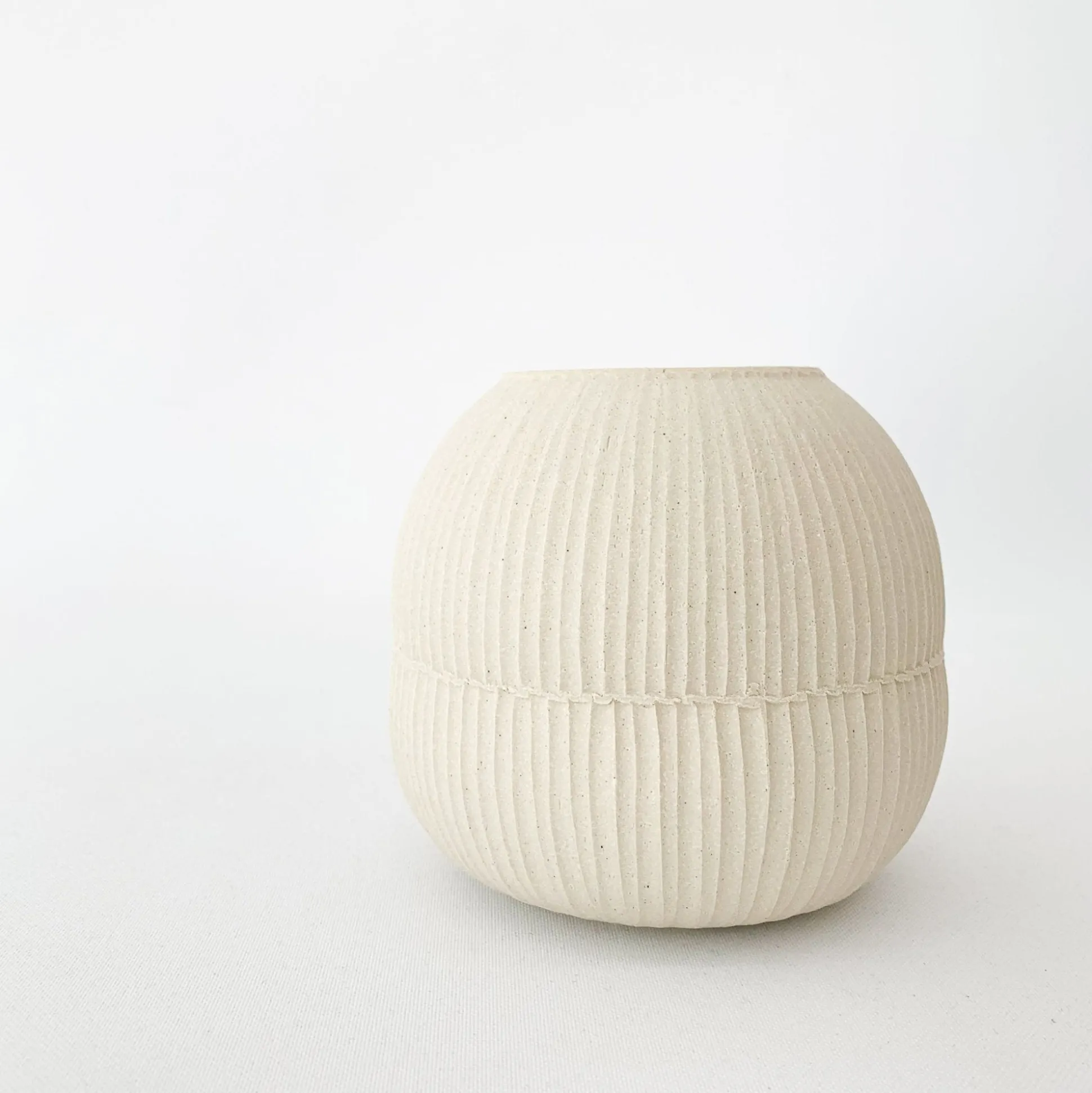 Tomoro Shinogi Vase