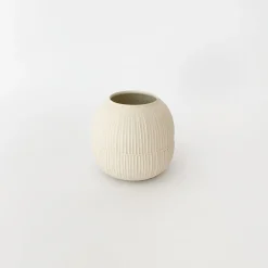 Tomoro Shinogi Vase