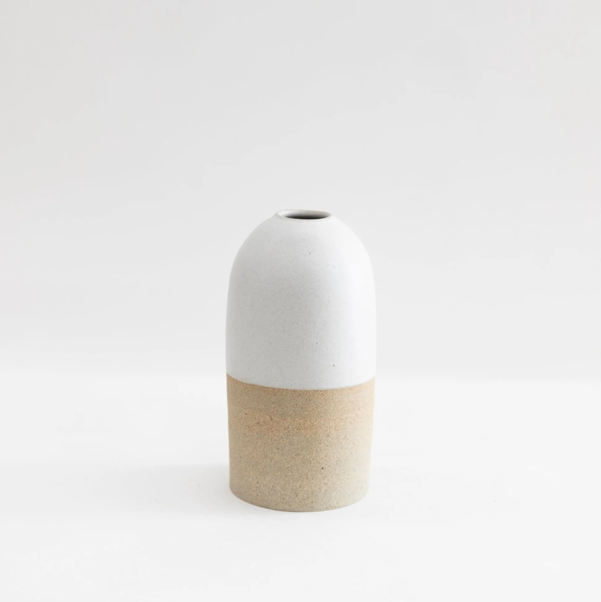 Tomoro Terra Bud Vase (Large)