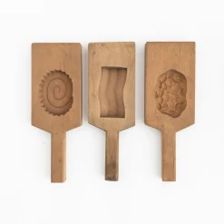 073 Unknown, Japan Wood Object