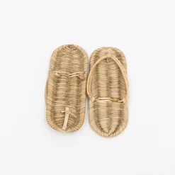 114 Zori (Sandals)