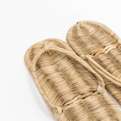 114 Zori (Sandals)